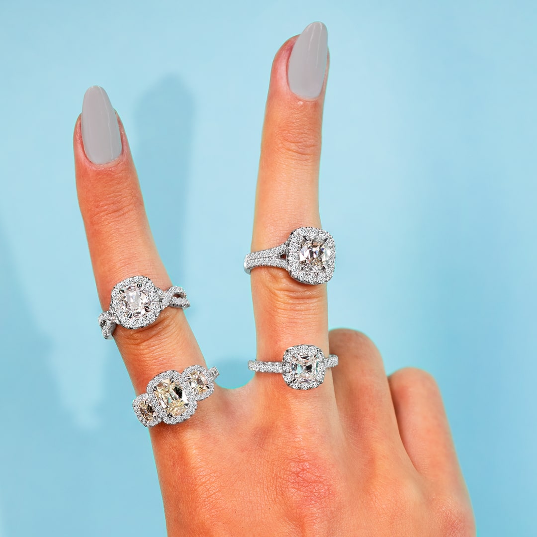 18k White Gold Diamond Engagement Rings by Henri Daussi