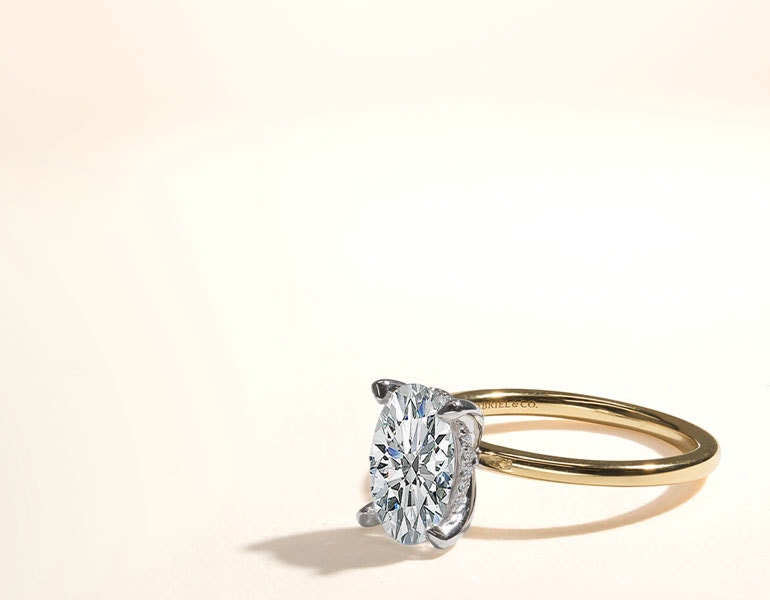 Oval Cut Engagement rings